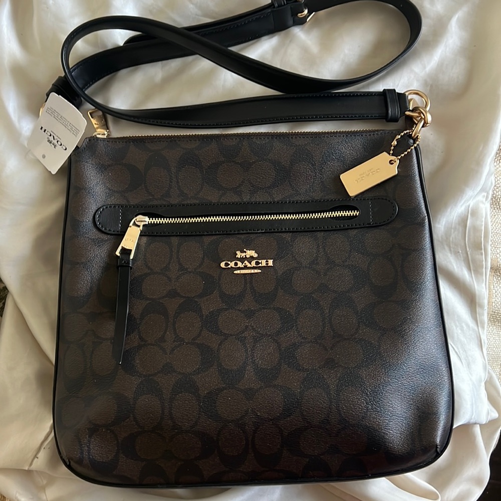 Coach Crossbody Bag black and brown gold detail